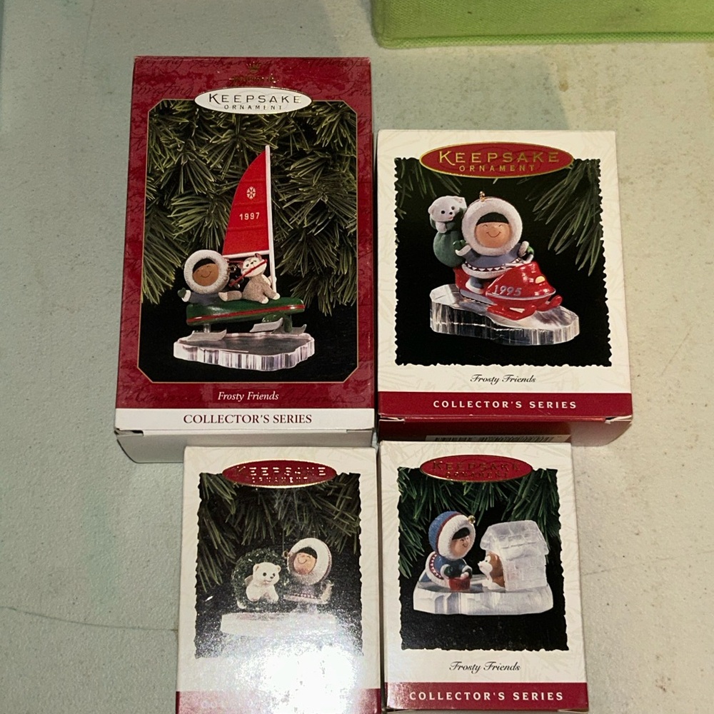 Hallmark Keepsake Frosty Friends Ornament Collection